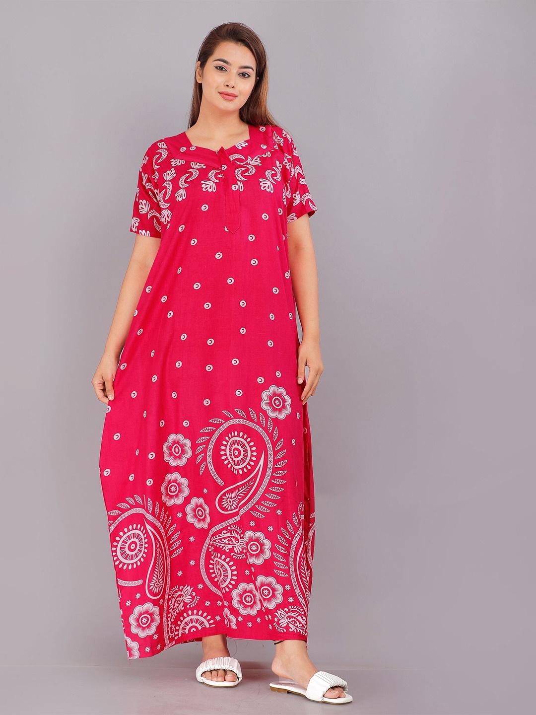 

PR PINK ROYAL Women Pure Cotton Printed Maxi Nightdress