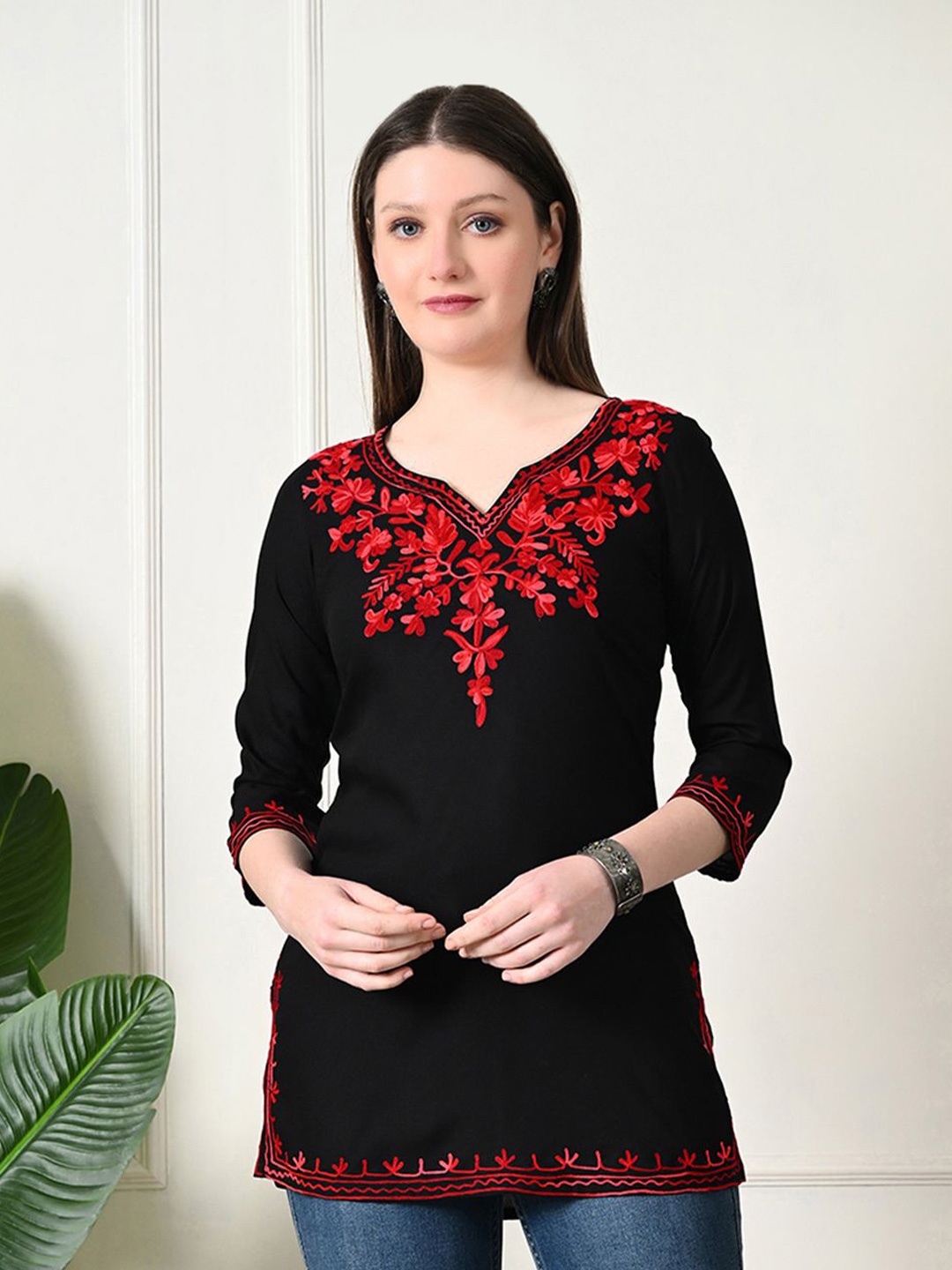 

KALINI Floral Embroidered Thread Work Thread Work Kurti, Black