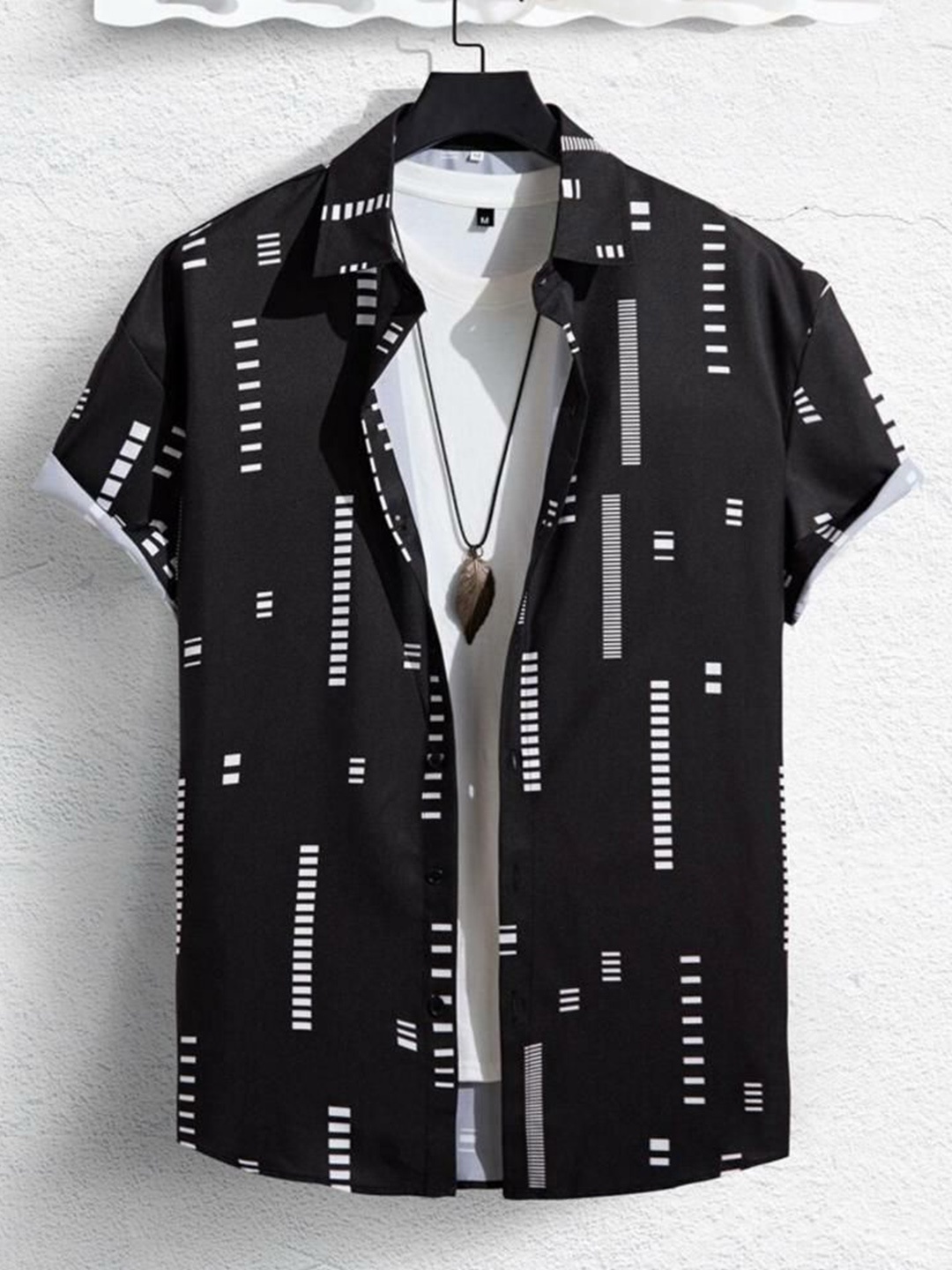 

iCome Men Spread Collar Geometric Printed Cotton Linen Casual Shirt, Black