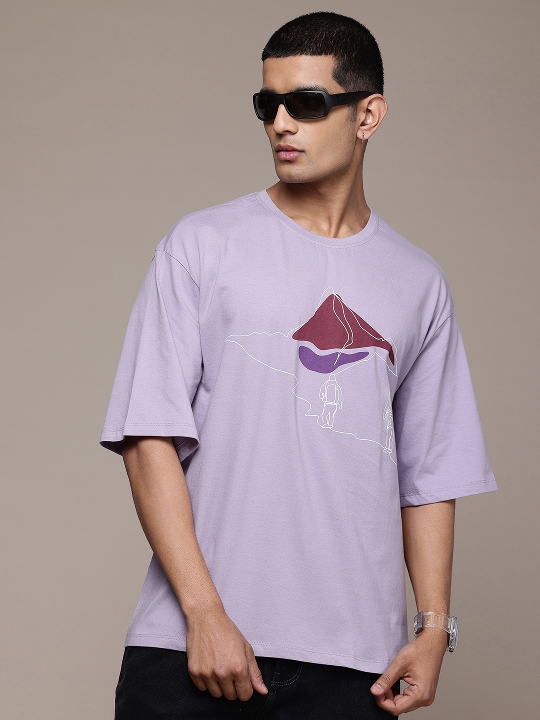 

The Roadster Lifestyle Co. Printed Drop-Shoulder Sleeves Pure Cotton Oversized T-shirt, Lavender