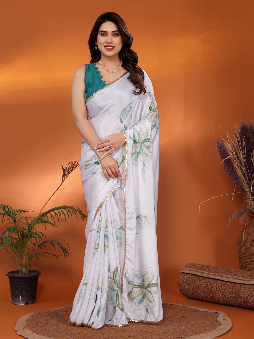 

PHORIA STYLE Floral Satin Saree, Green