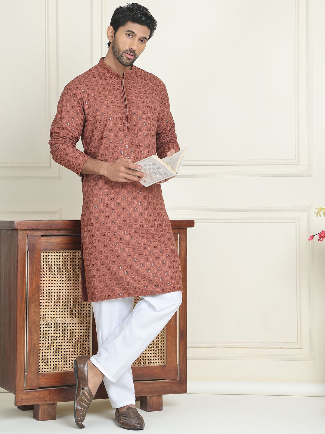 

Anouk Brown Geometric Embroidered Sequinned Mandarin Collar Straight Kurta With Trousers