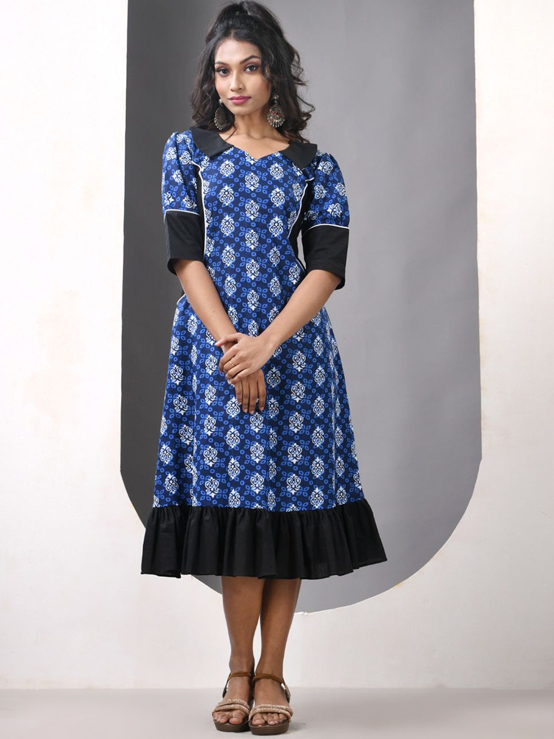 

Charukriti Printed Cotton A-line Ethnic Dress, Blue