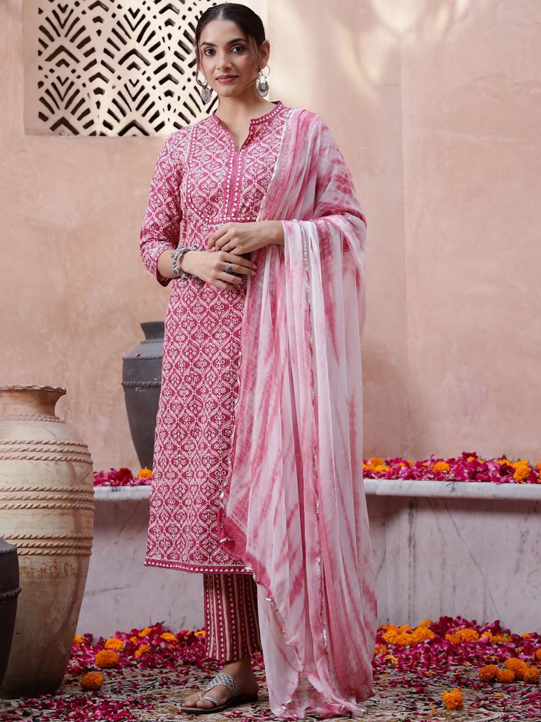 

Sangria Pink And white Floral Printed Sequinned Cotton Kurta With Trousers & Dupatta