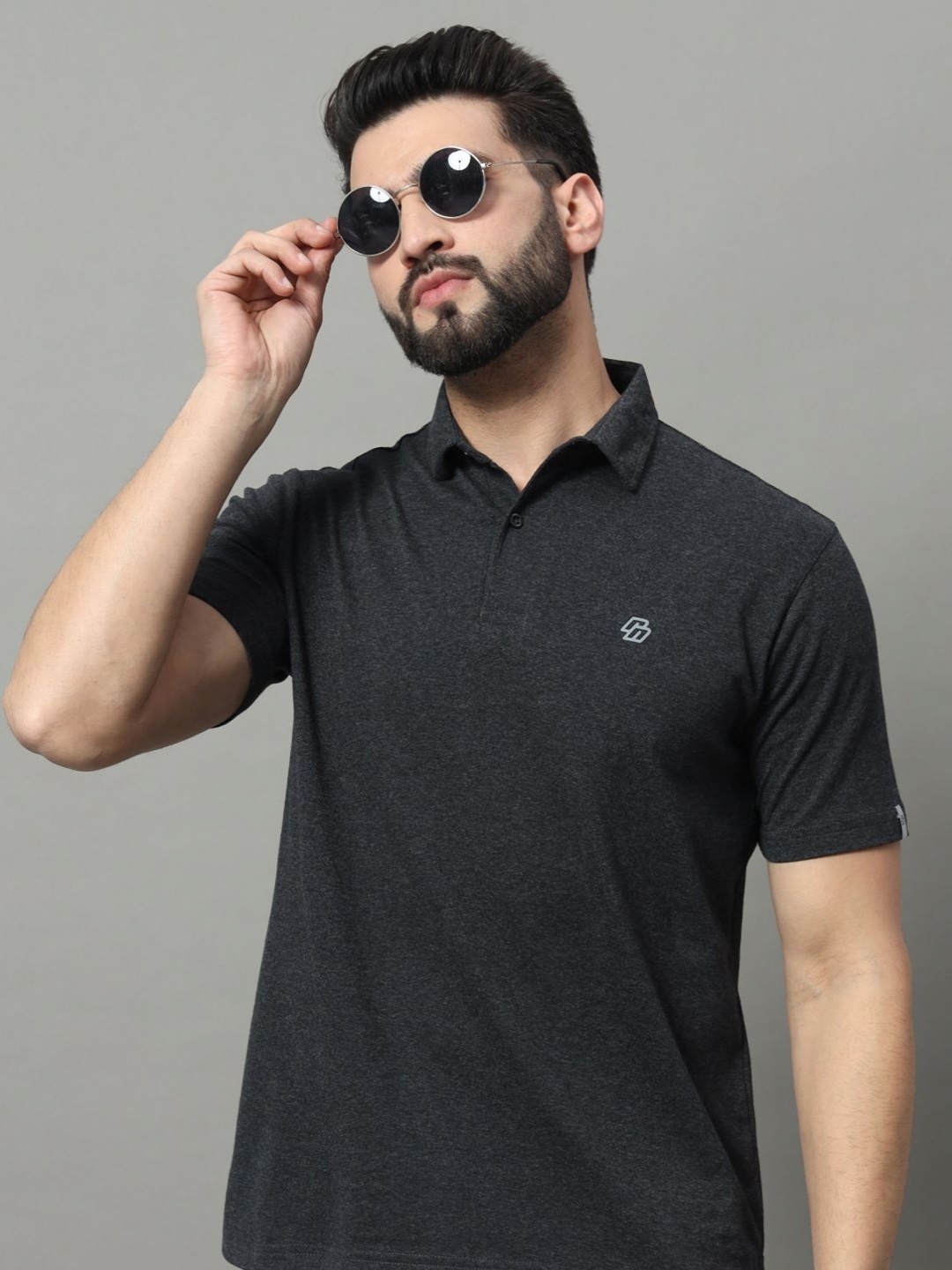 

RENUOVO Men Solid Polo Collar Cotton T-shirt, Charcoal