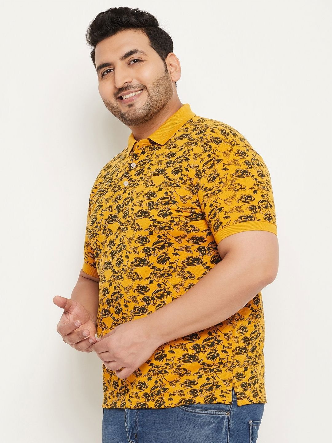 

RELANE Men Floral Printed Polo Collar Cotton T-shirt, Mustard