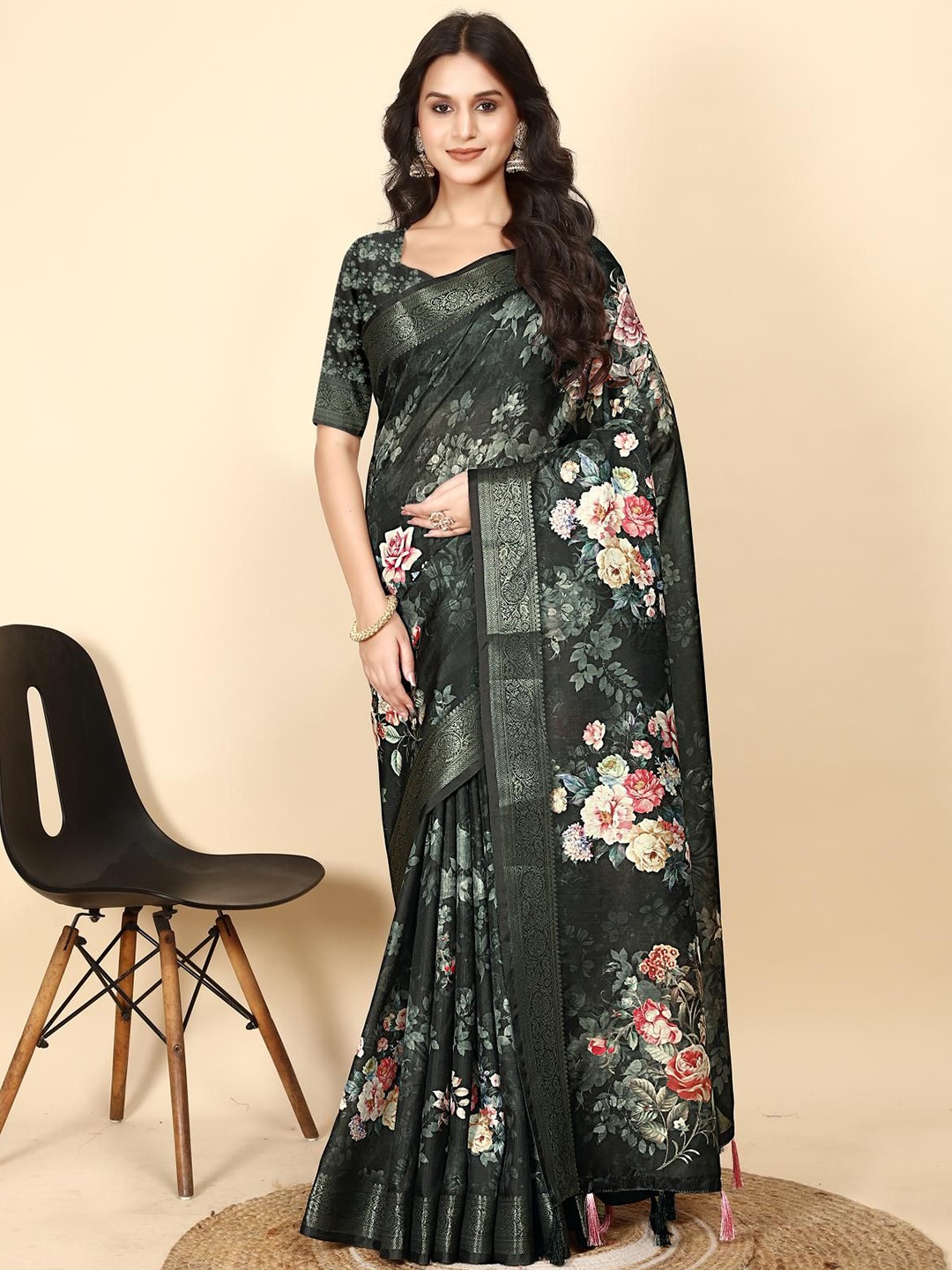 

J 6 DESIGNER Floral Zari Art Silk Block Print Saree, Black