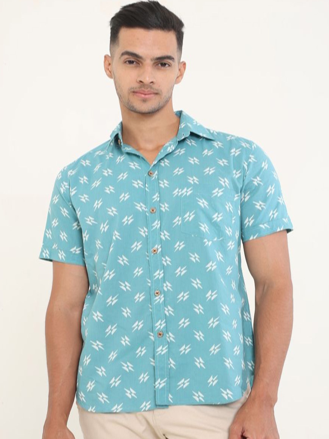 

Style Matters Men Standard Fit Spread Collar Geometric Printed Cotton Casual Shirt, Blue