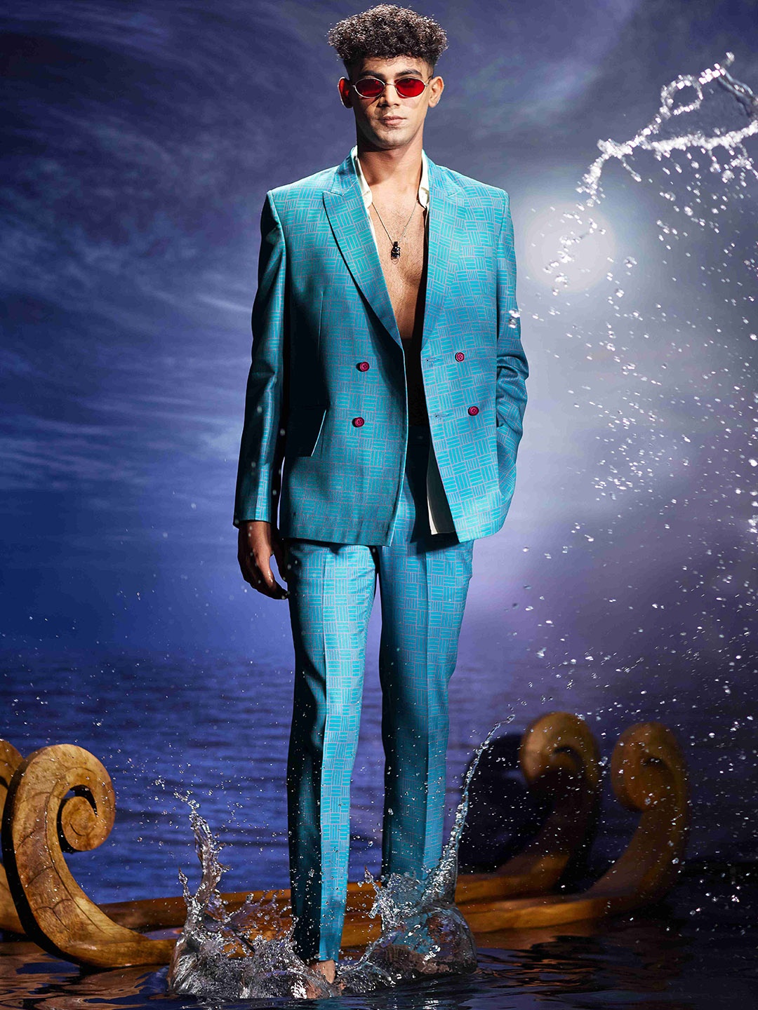 

Eleven Brothers Checked Single-Breasted Two-Piece Suits, Blue