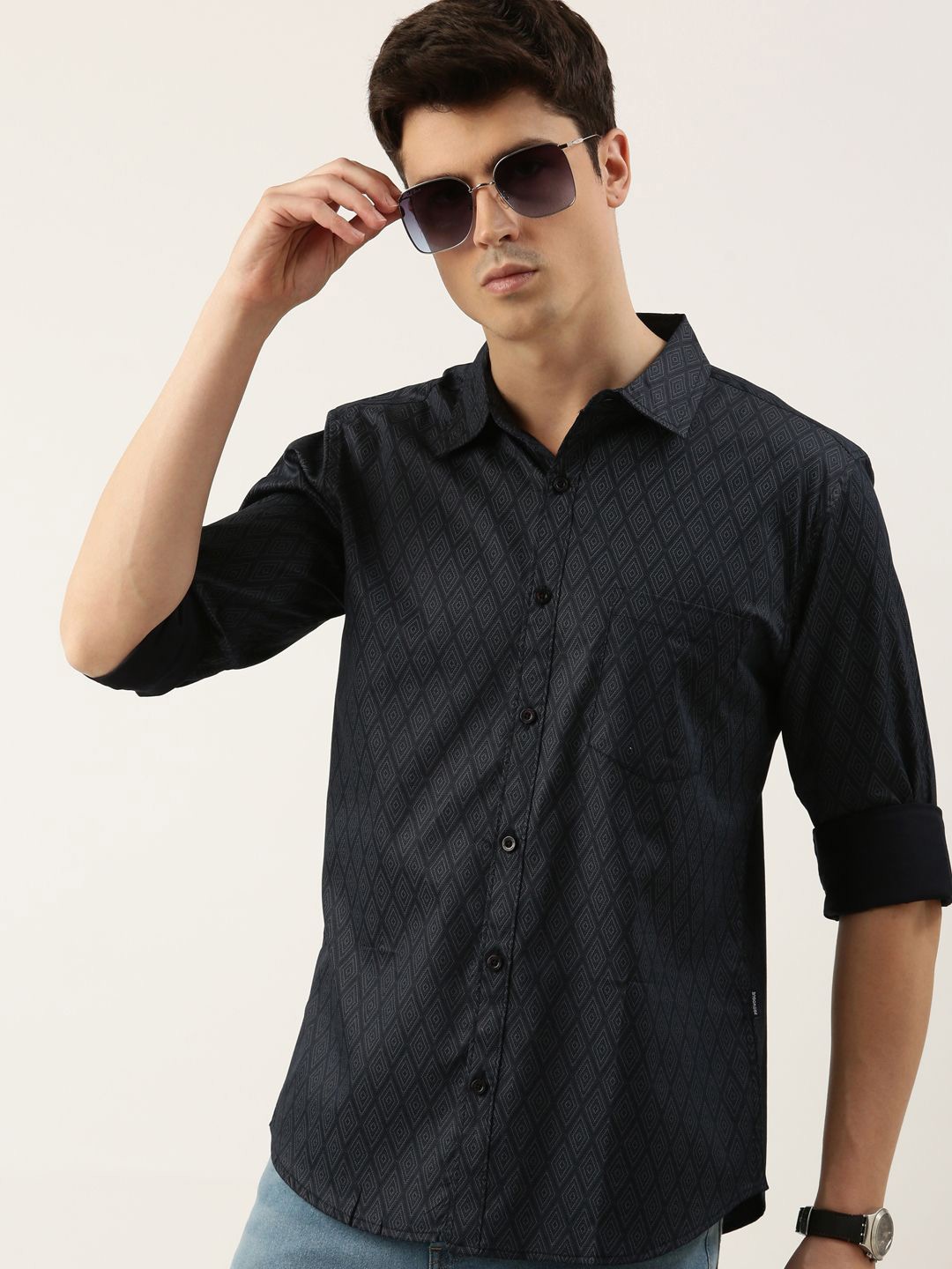 

Provogue Men Spread Collar Geometric Printed Cotton Casual Shirt, Navy blue