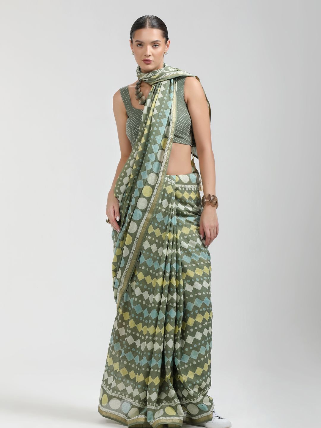 

Suha Geometric Printed Zari Pure Cotton Saree, Olive
