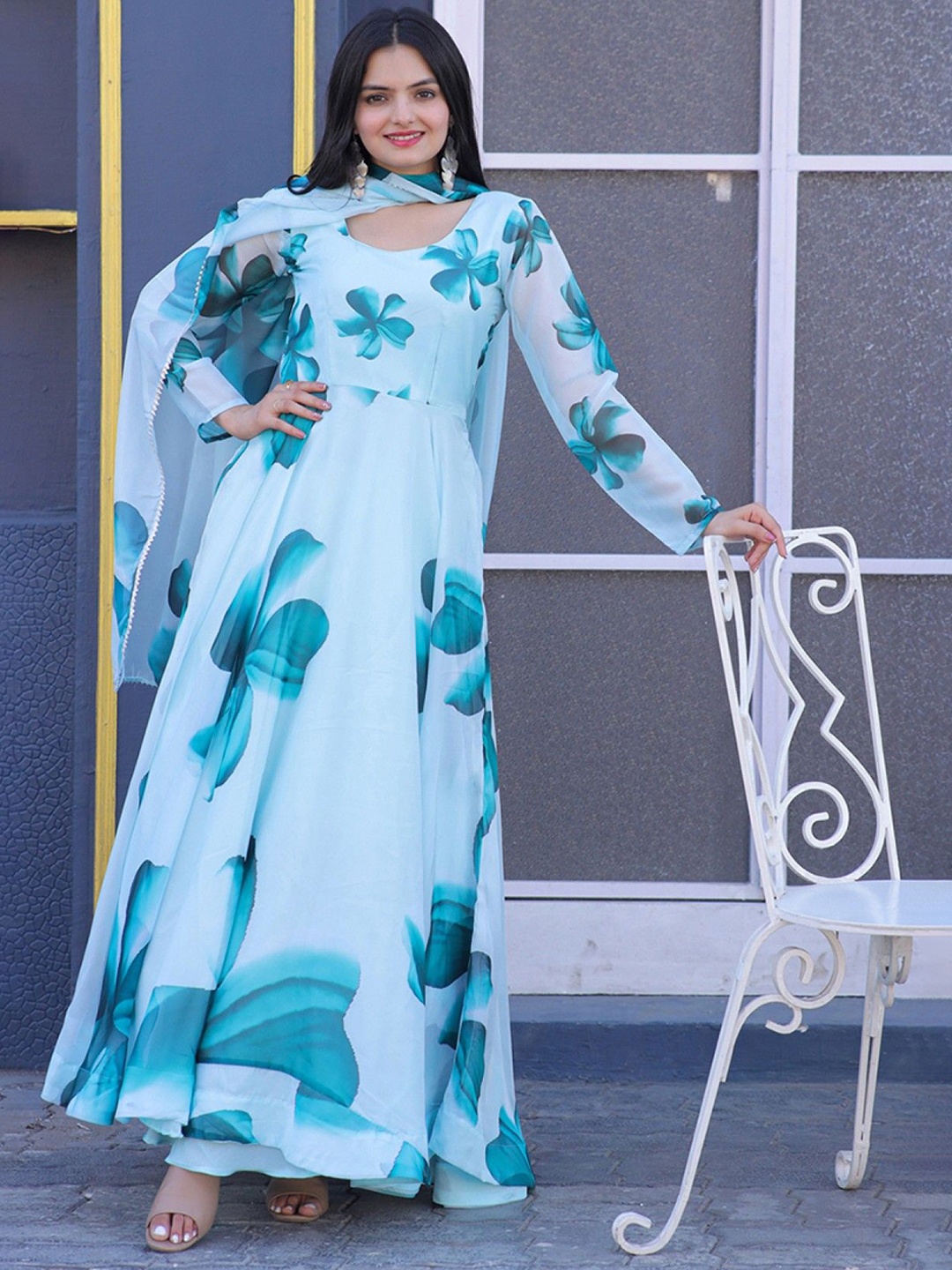 

Jash Creation Floral Printed Round Neck Fit & Flare Maxi Dress With Dupatta, Blue