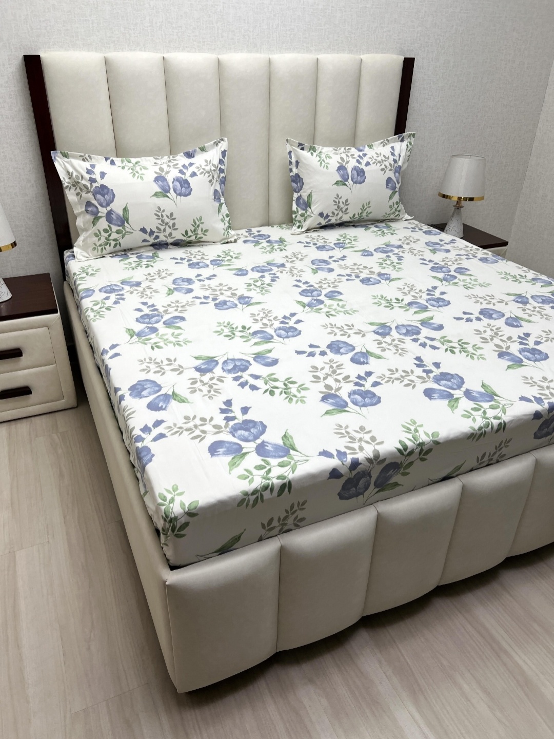 

Pure Decor Amulya White & Blue Printed Microfiber 220 TC Queen Bedsheet Set 2.28m x 2.54m