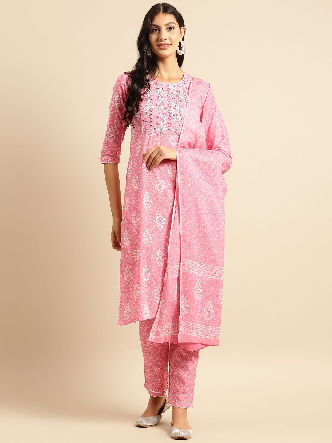 

Sangria Floral Printed Gotta Patti Pure Cotton Kurta & Trousers With Dupatta, Pink