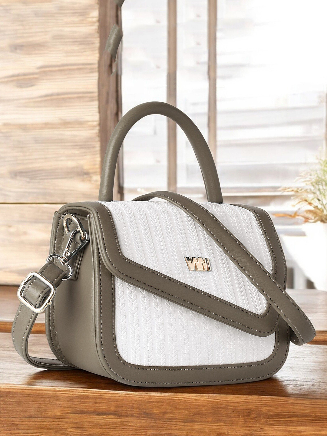 

WOMEN MARKS Textured PU Structured Sling Bag with Fringed, Brown