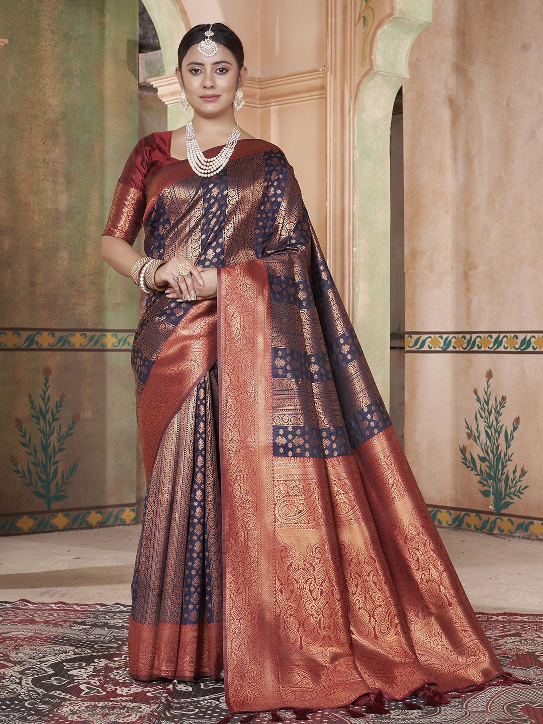 

LeeliPeeri Designer Ethnic Motifs Zari Silk Blend Designer Kanjeevaram Saree, Blue