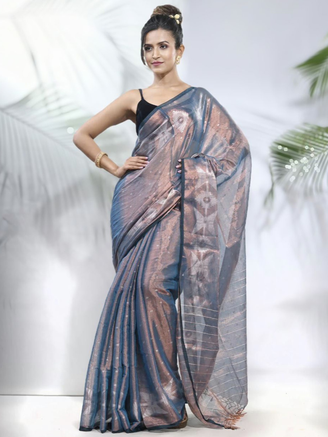 

SRILOK Woven Design Zari Tissue Tussar Saree, Blue