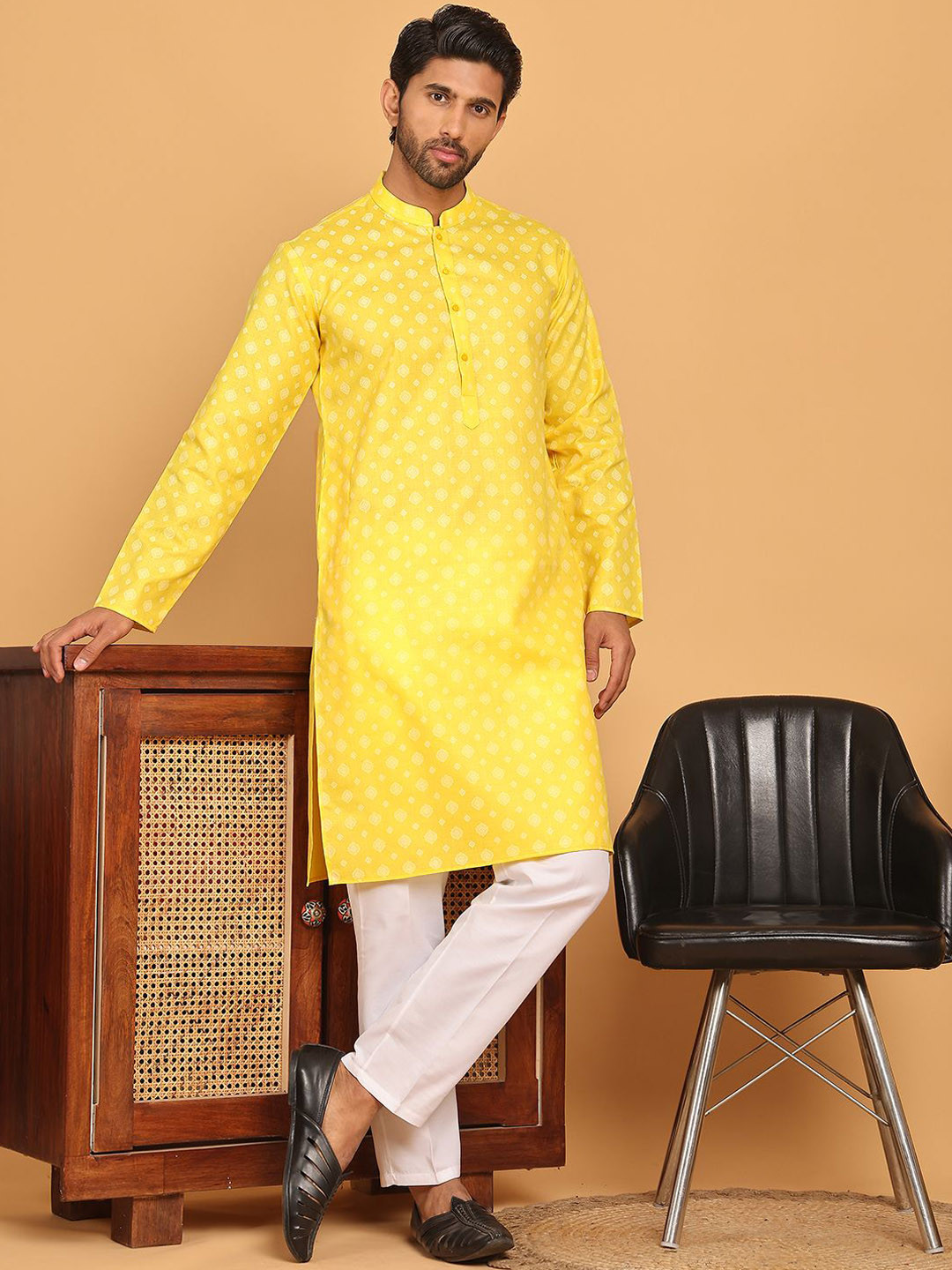 

Anouk Yellow Ethnic Motifs Printed Mandarin Collar Straight Kurta With Pyjama