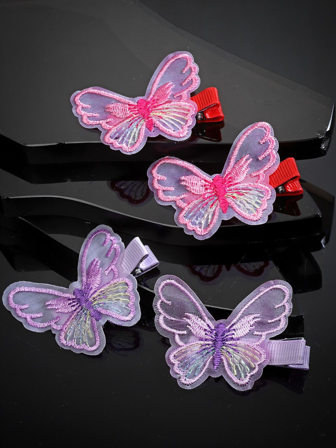 

Stoln Set of 4 Butterfly Detailed Hair Clips, Pink