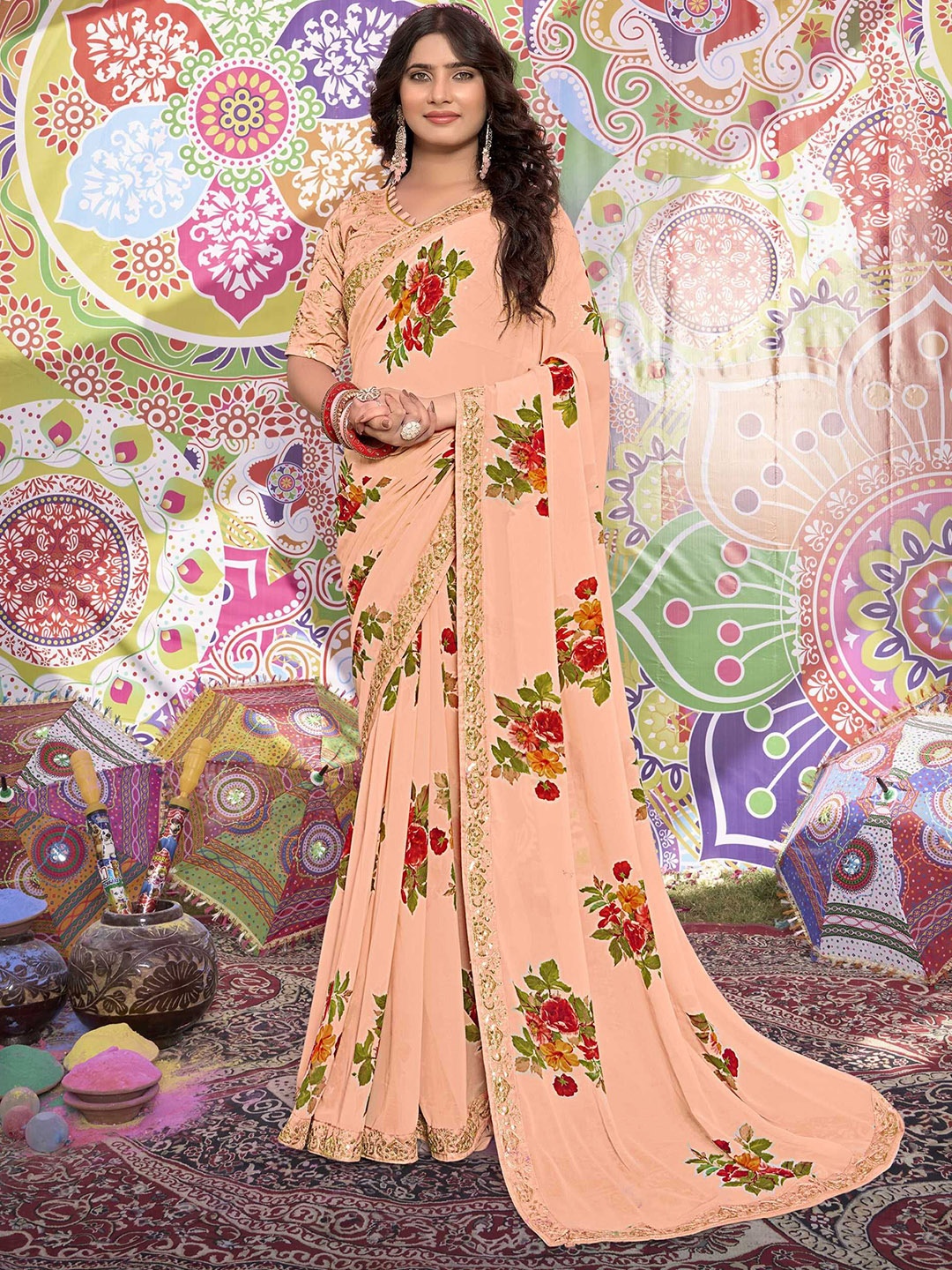 

DIVASTRI Floral Printed Sequinned Saree, Peach