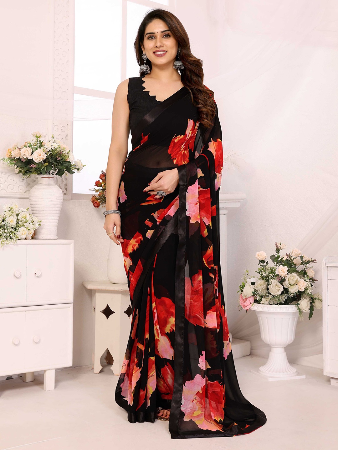 

DIVASTRI Women's Georgette Floral Printed Ready Wear Saree, Black