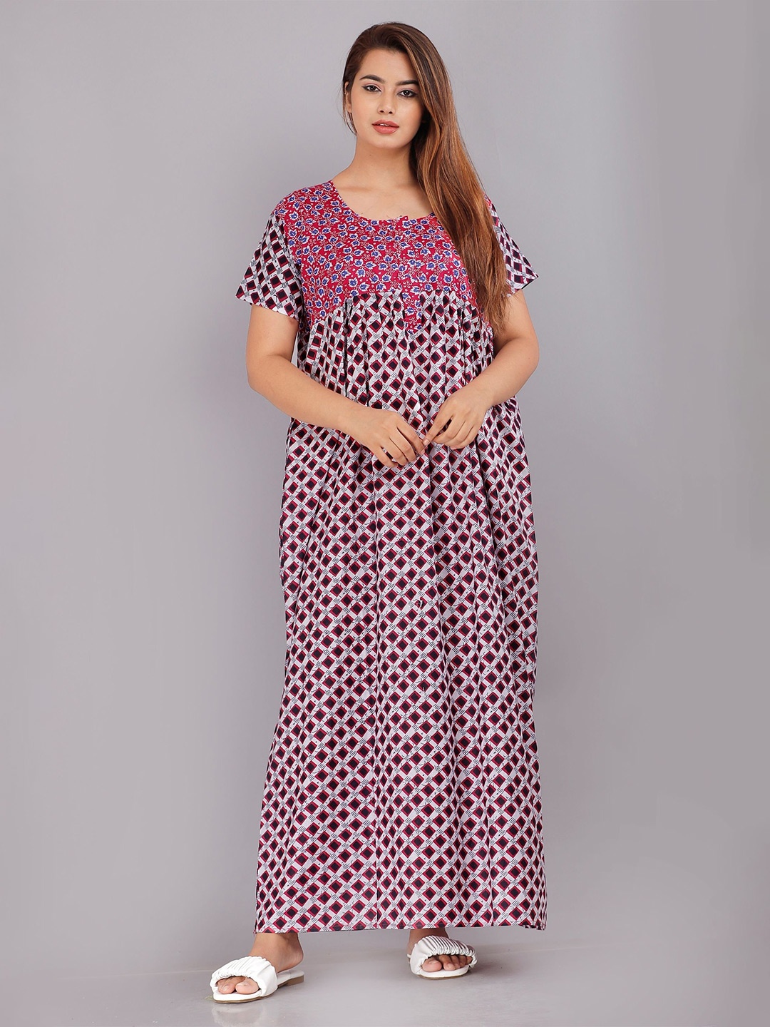 

PR PINK ROYAL Women Printed Maxi Nightdress