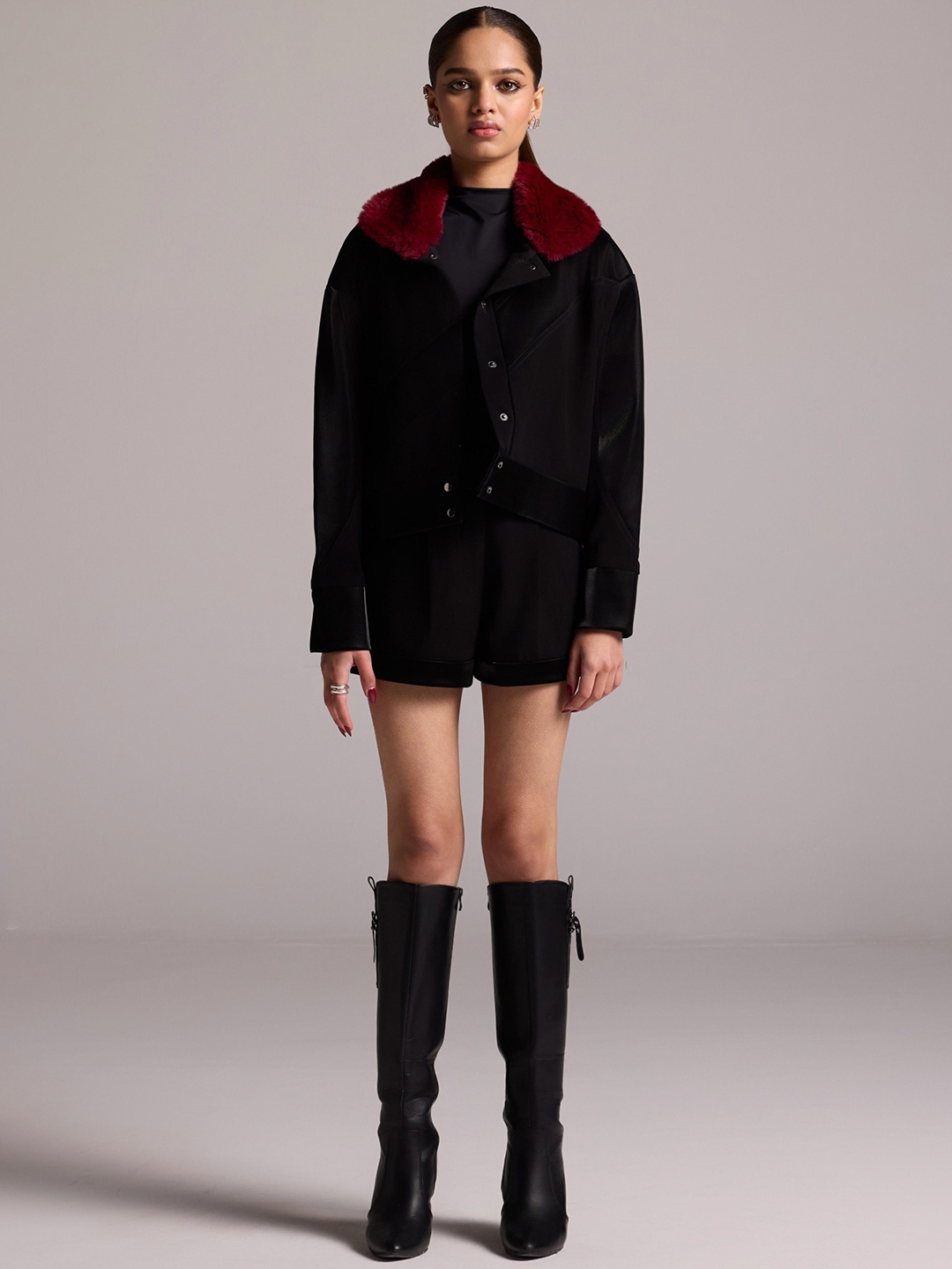 

The Dapper Lady Sienna Women Mid-Rise Shorts, Black