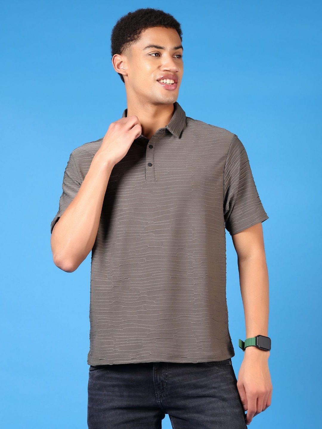 

V-Mart Men Self Design Polo Collar Cotton T-shirt, Green