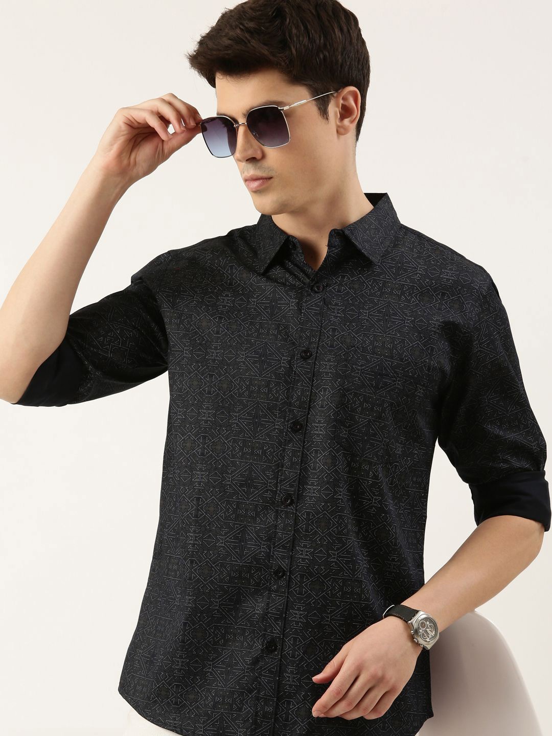 

Provogue Men Spread Collar Geometric Printed Cotton Casual Shirt, Navy blue