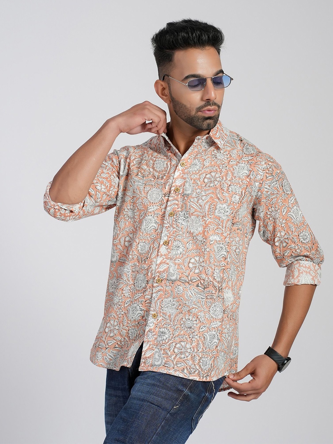 

Cotton Curio Men Comfort Fit Spread Collar Ethnic Motifs Printed Cotton Casual Shirt, Brown