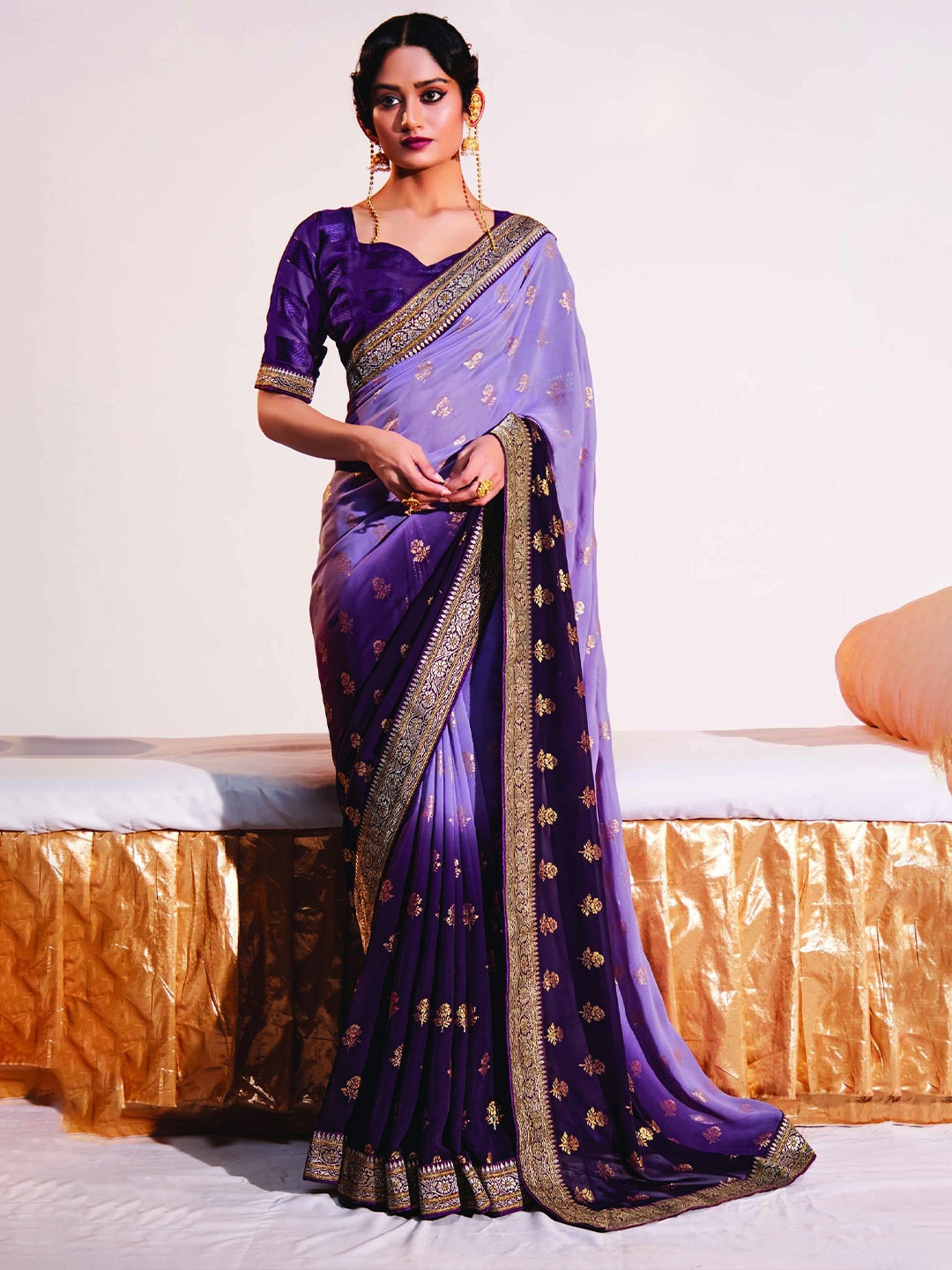 

DIVASTRI Embellished Designer Saree, Purple