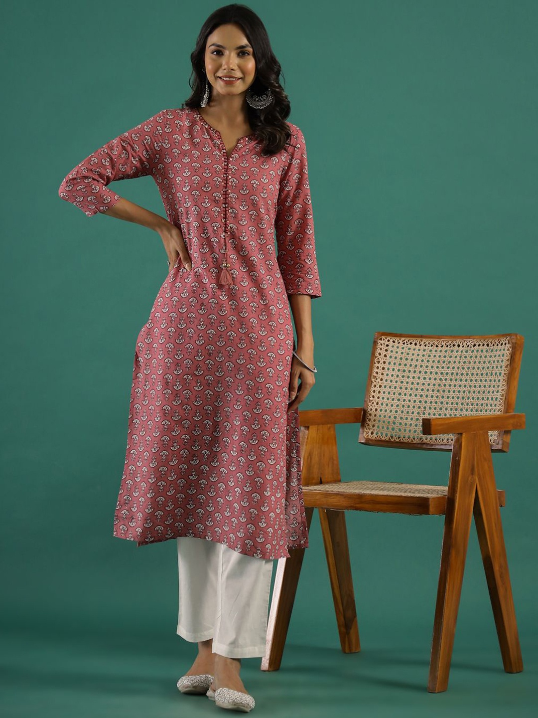 

Sangria Pink Floral Printed Sequinned Notch Neck Pure Cotton Straight Kurta Sets