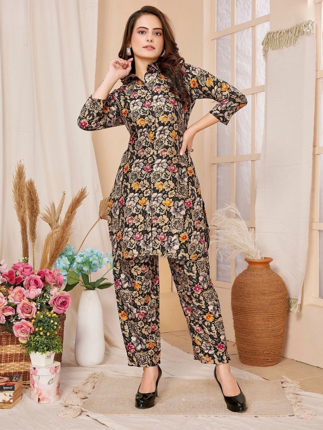 

Odette Floral Printed Shirt Collar Tunic With Trouser Co-Ords, Black