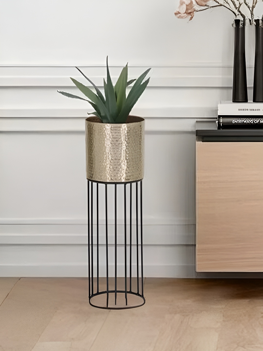 

Royaloak Brown Metal Floor Planter With Stand, Black