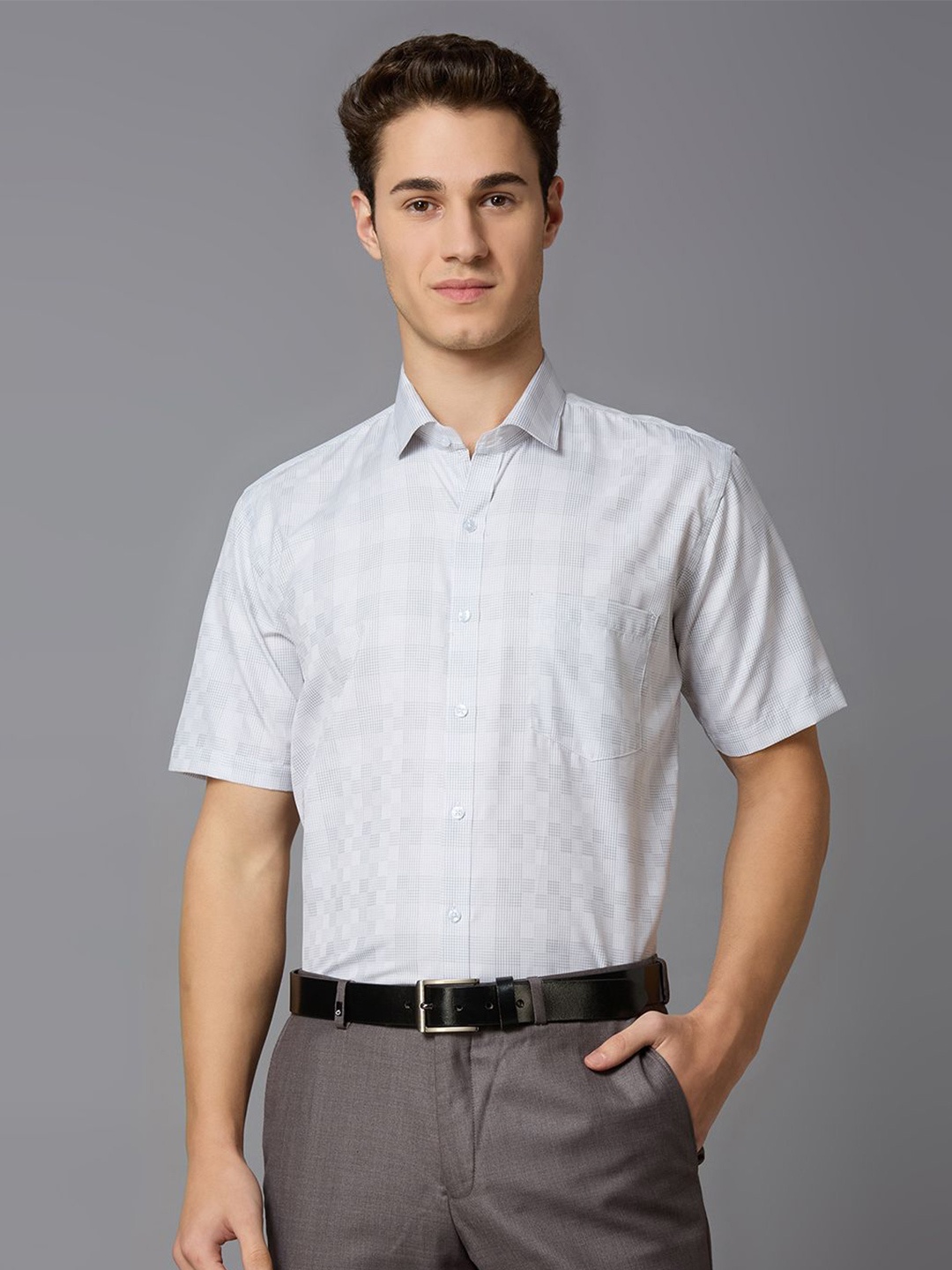 

MARK & ALBERT Men India Slim Fit Spread Collar Checked Cotton Formal Shirt, Grey