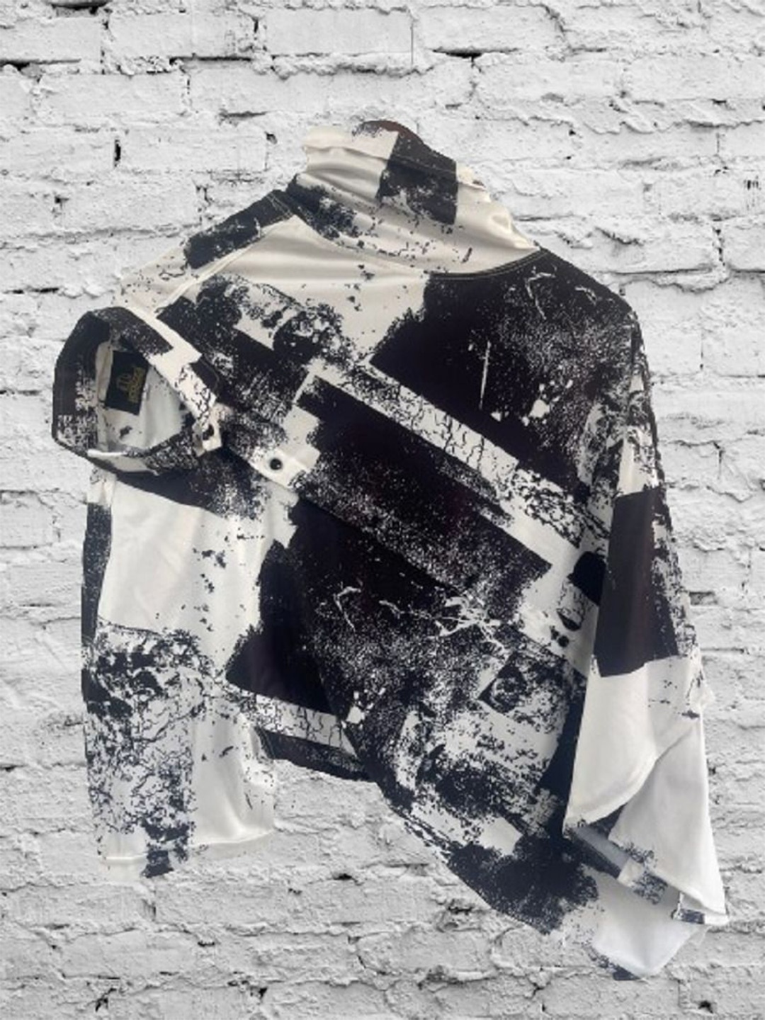 

iCome Men Spread Collar Abstract Printed Cotton Linen Casual Shirt, White