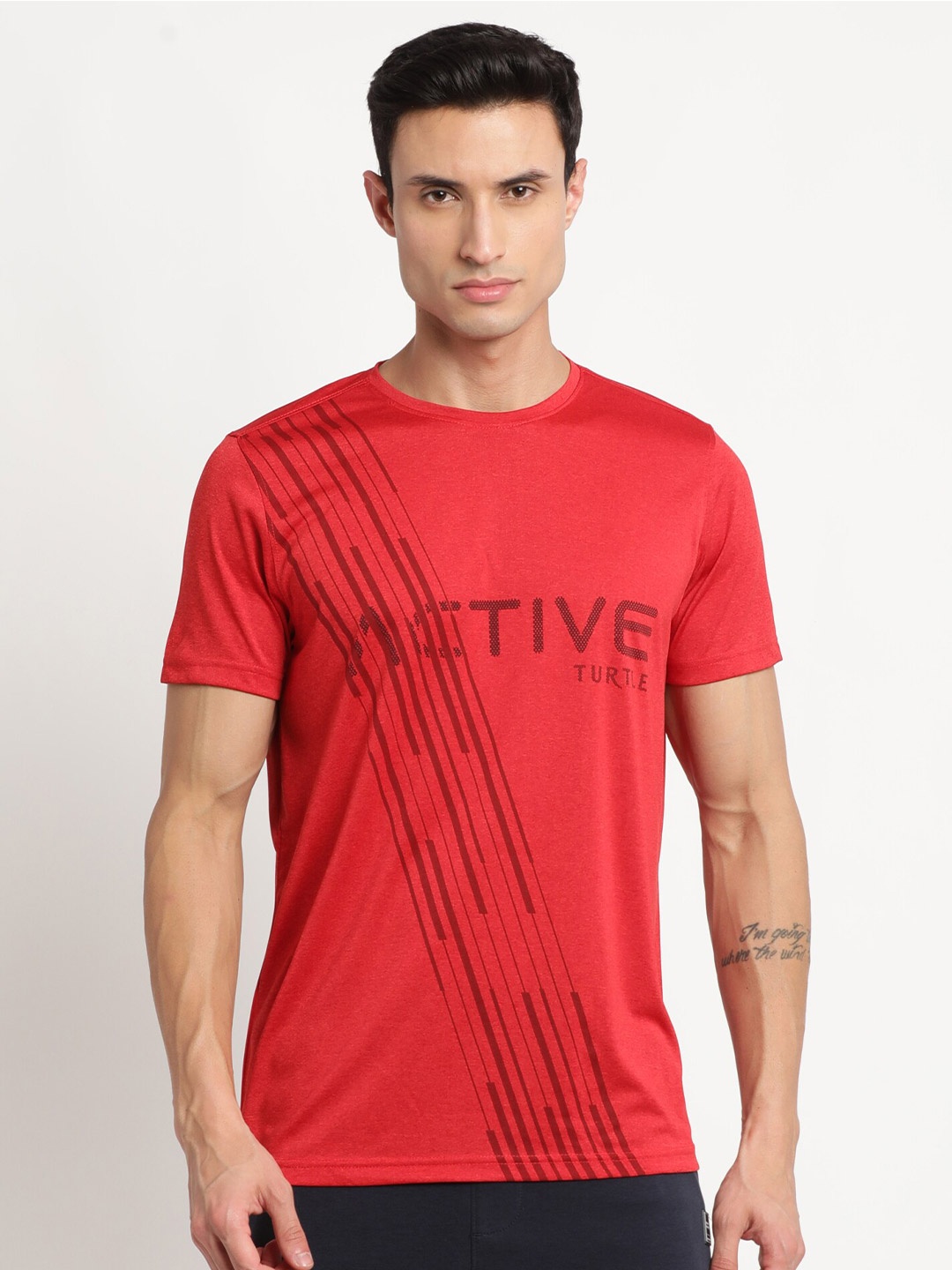 

Turtle Typography Printed Slim Fit T-shirt, Red