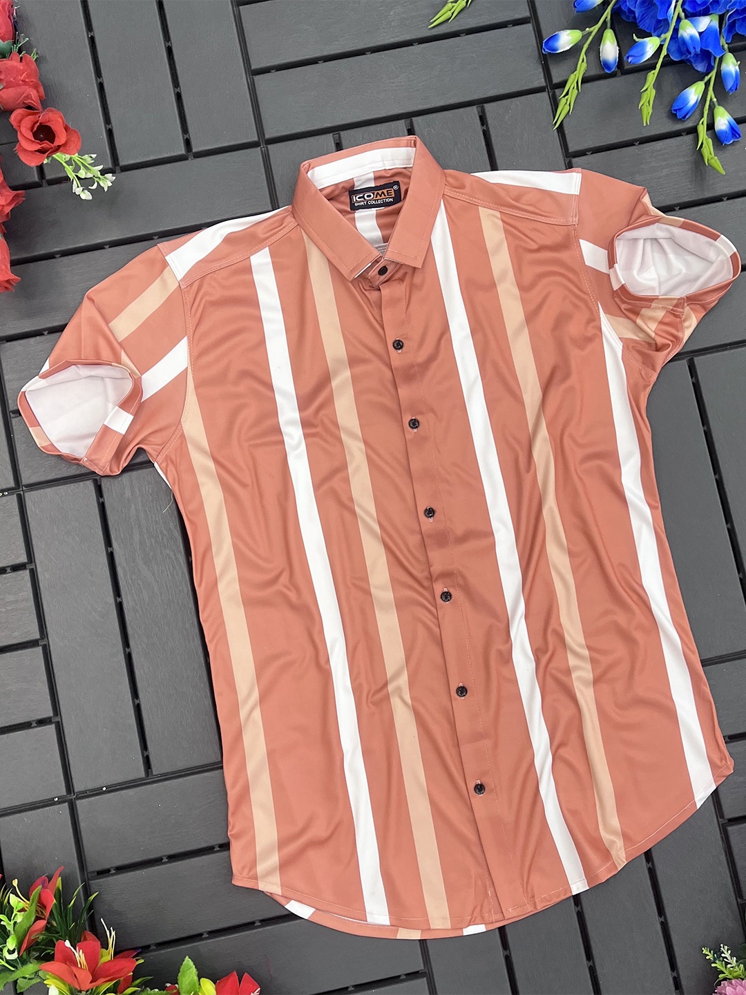 

iCome Men Multi Stripes Opaque Striped Casual Shirt