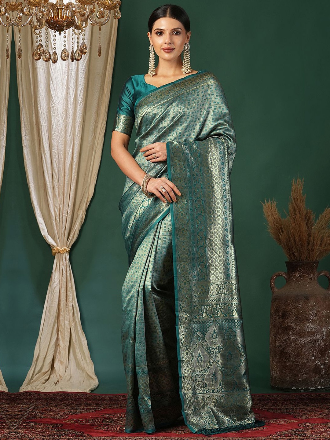 

KALINI Woven Design Zari Silk Blend Banarasi Saree, Green