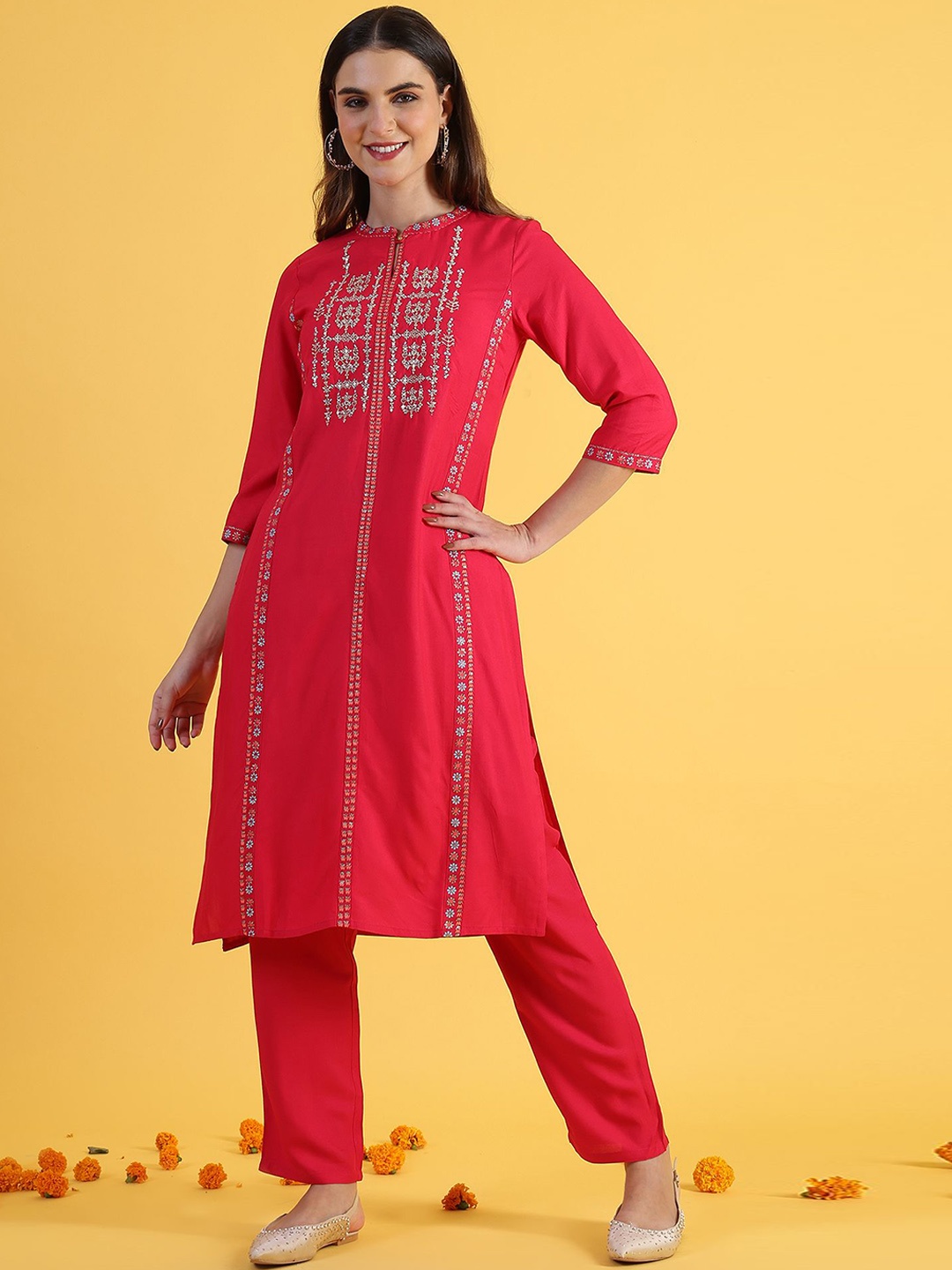 

W Floral Embroidered Mandarin Collar Straight Kurta, Pink
