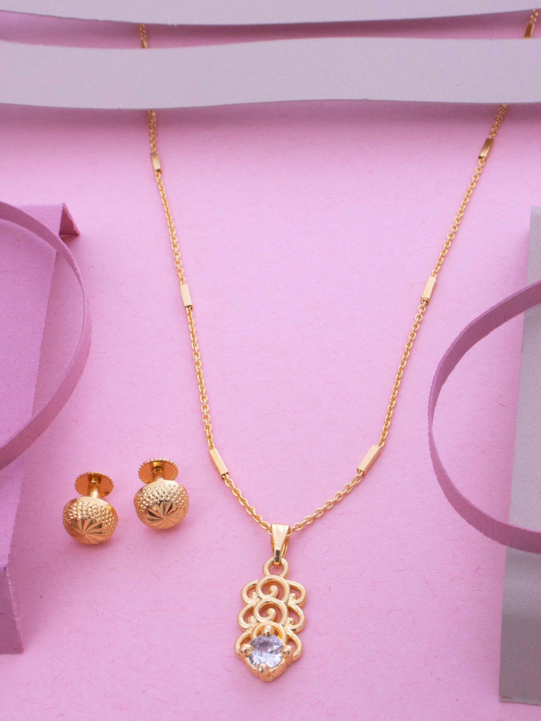 

Ramdev Art Fashion Jwellery Gold-Plated Artificial Stone Studded Jewellery Set