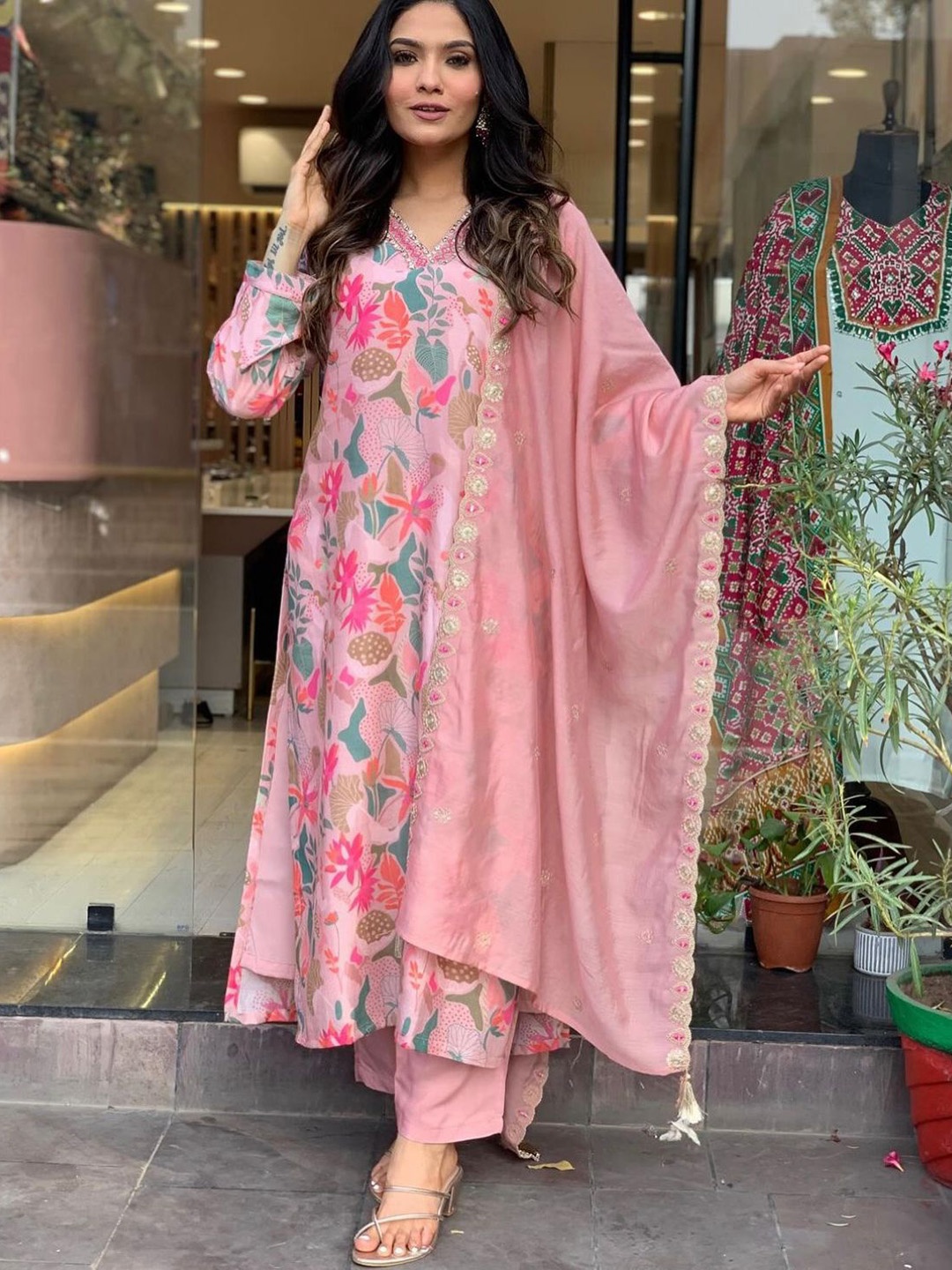 

Kurti Culture Floral Printed Pure Cotton V Neck Kurta With Trousers & Dupatta, Peach