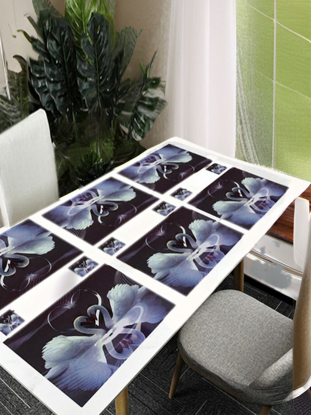

REVEXO Black & White 12 Pieces Printed Table Placemats & Coasters