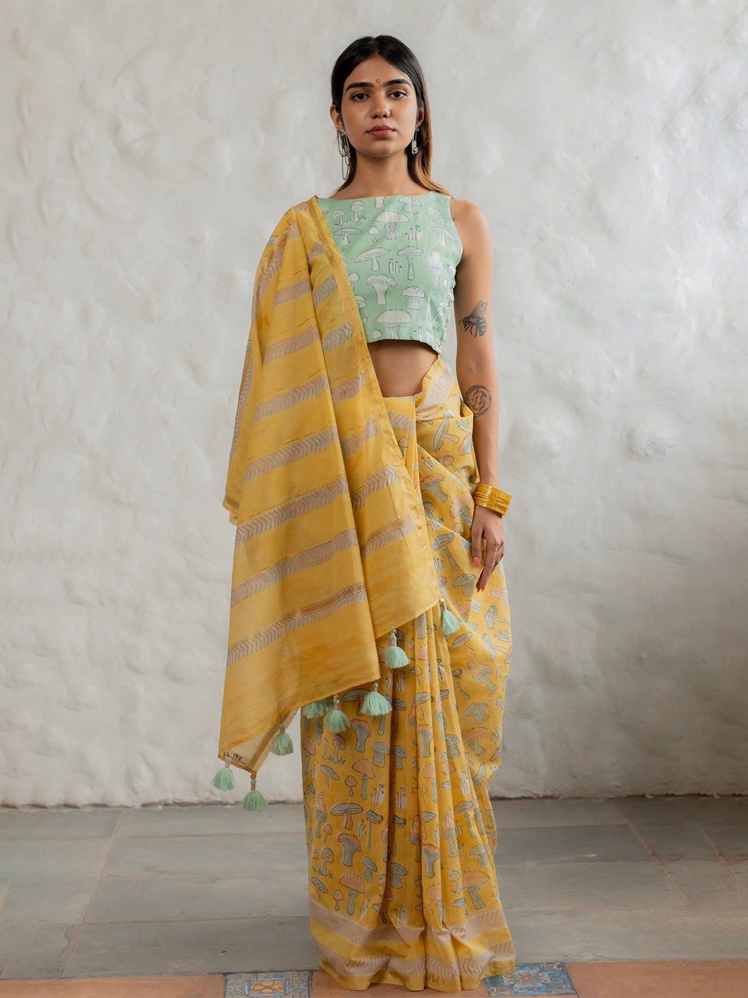 

Moda Rapido Zari Pure Cotton Chanderi Saree, Yellow