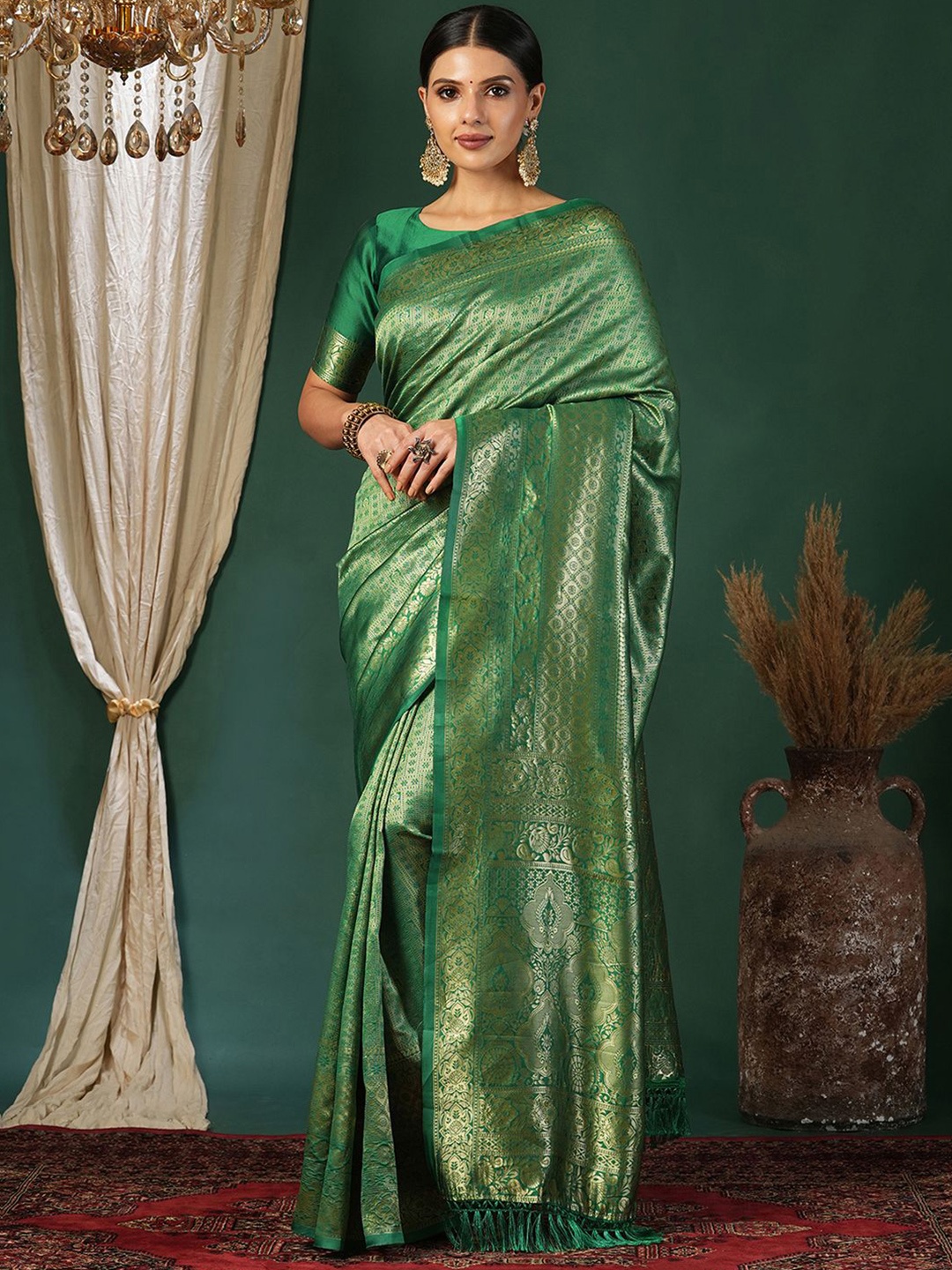 

KALINI Woven Design Zari Silk Blend Banarasi Saree, Green