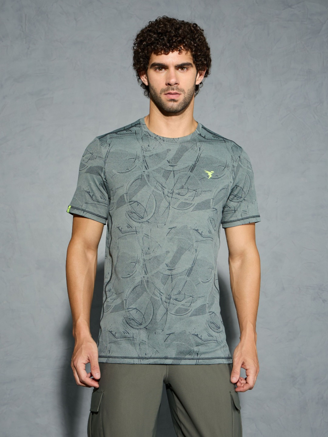 

Technosport Men Abstract Printed Antimicrobial Slim Fit Sports T-shirt, Grey