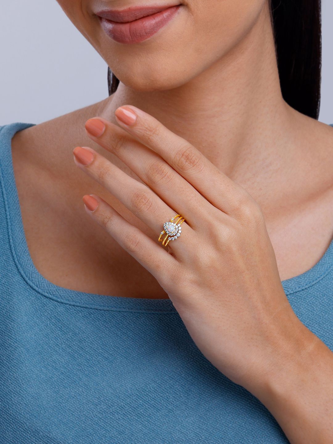 

GIVA 925 Silver Gold-Plated Cubic Zirconia Studded Sunbeam Teardrop Adjustable Finger Ring