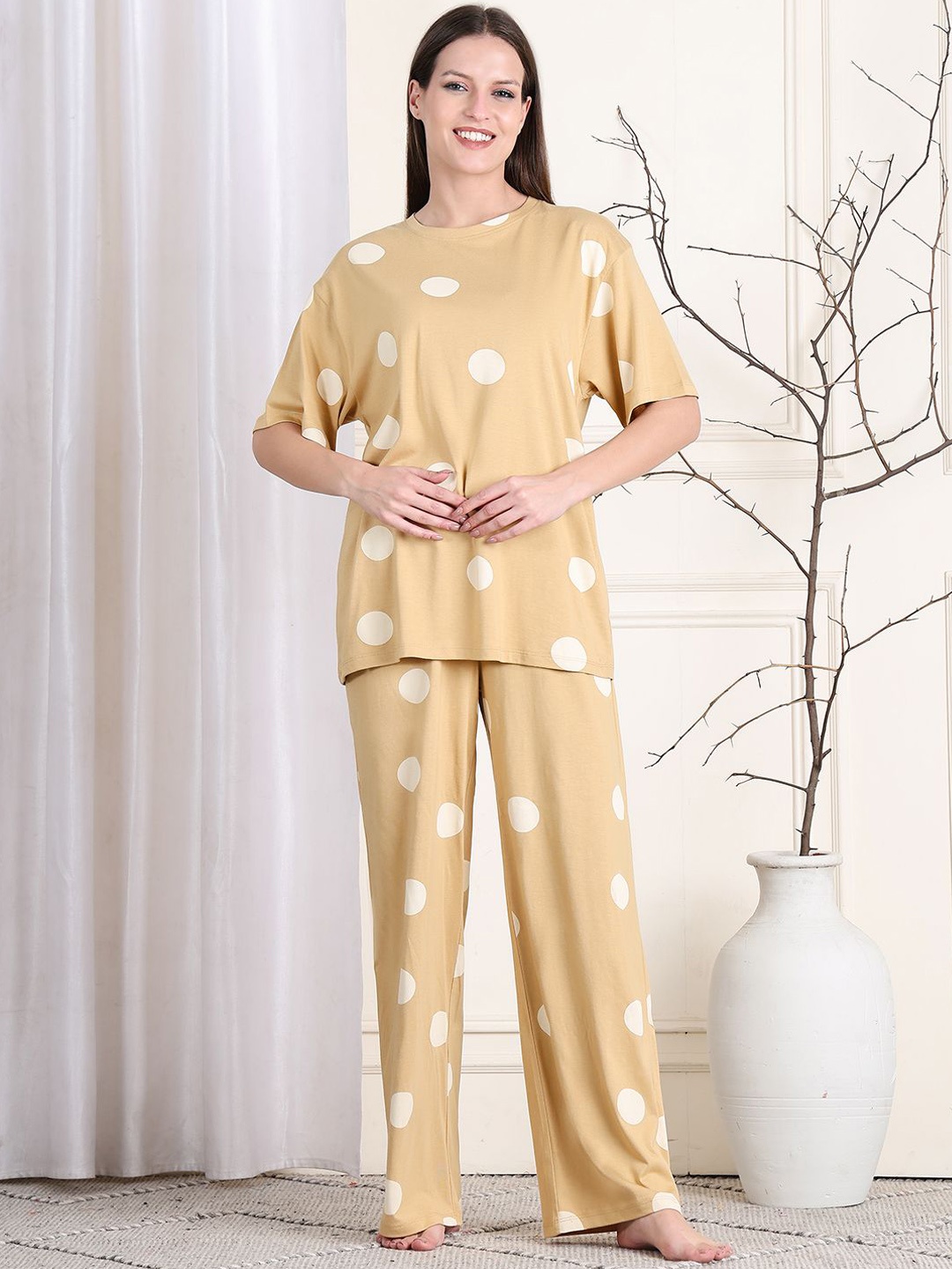 

Kanvin Women Printed Night suit, Brown