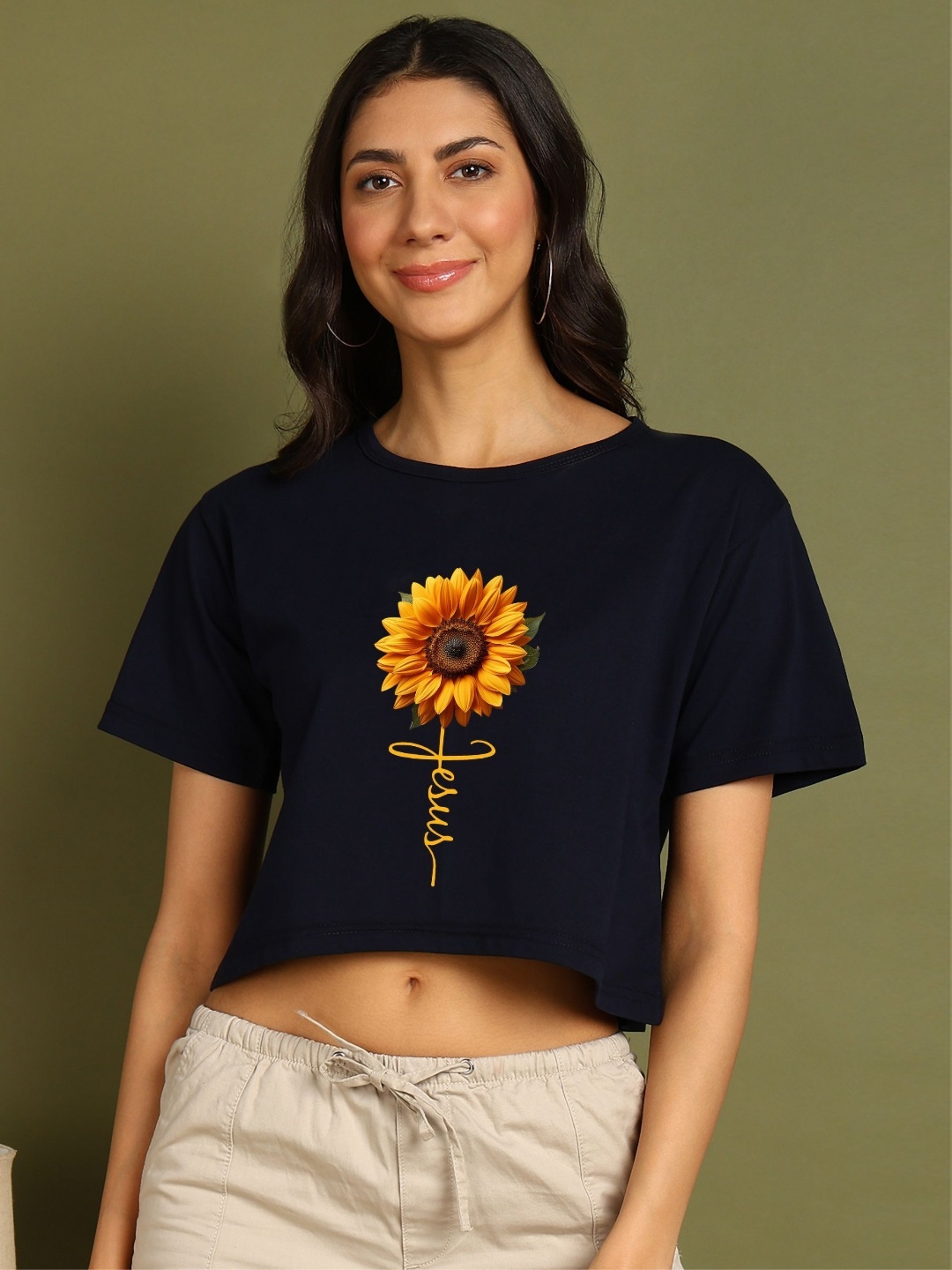 

CHOZI Women Bio Finish Floral Printed Round Neck Cotton Boxy T-shirt, Navy blue