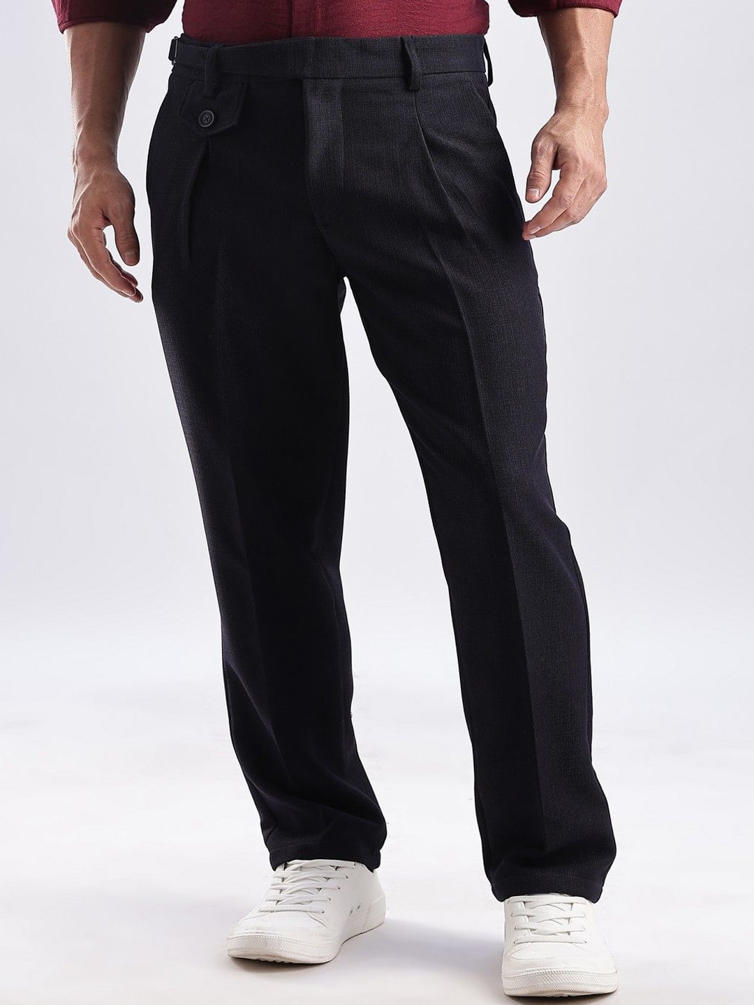 

NEVER NEUD Men Relaxed Mid-Rise Pleated Trousers, Navy blue